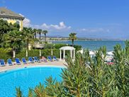 Pool of the Hotel Lido International on Lake Garda