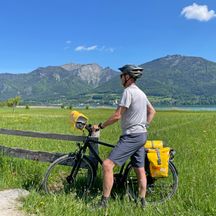 Cyclist at Lake Wolfgangsee