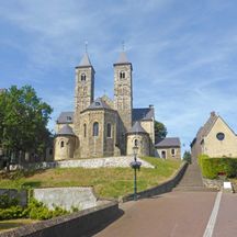 Kirche auf der holländischen Seite am Rurufer