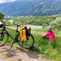 Cycling break on the Alpe-Adria cycle path
