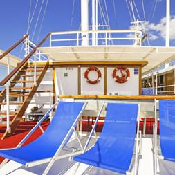 MS Sveti Vid Liegestühle auf dem Sonnendeck