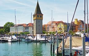 Der Mangturm und der Hafen von Lindau Der Mangturm und der Hafen von Lindau
