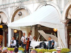 Musikanten am Markusplatz in Venedig