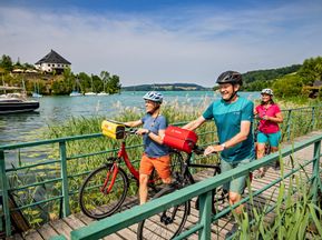 Cyclists at Lake Mattsee