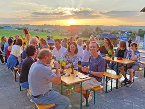 Abendstimmung beim Sommerfest 2021 in Obertrum