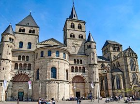 Liebfrauen Dom in Trier