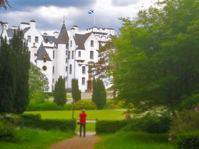 Blick auf ein schottisches Schloss