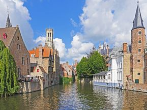 Gracht through Bruges