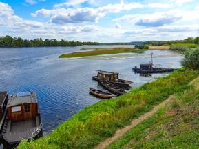 Boote an der Loire