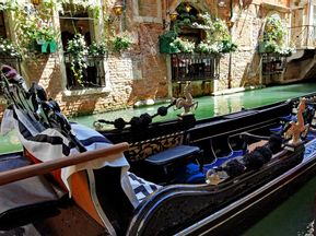 Gondola Royal in Venice
