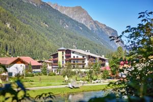 Biohotel Stillebach St. Leonhard Pitztal Badesee