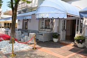 Eingang Hotel Villa Erica