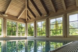 Innenpool des Bergrose Hideaway
