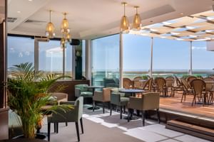 Roof terrace with bar