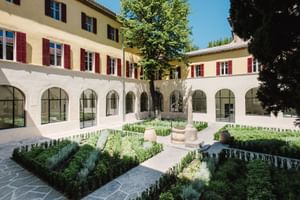 Outdoor area Jules Cesar Arles