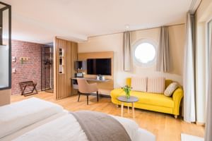 Parkhotel Jever Doppelzimmer gelb