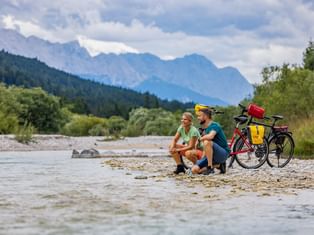 Radpause an der Isar in Vorderriss