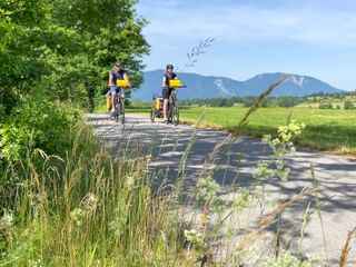 Family cycling