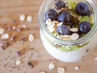 Porridge with fruits