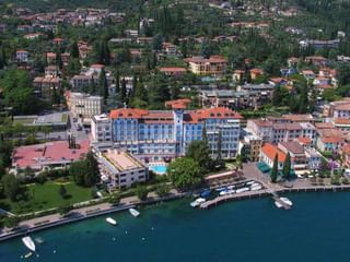Exterior view Hotel Savoy Gardone