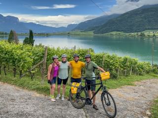 Radgruppe am Kalterer See