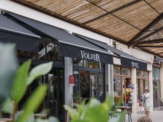 Exterior view Maison Volver Arles