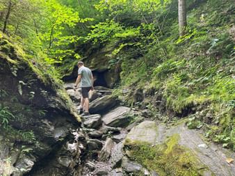 Hiking trail in the Barbarossa Gorge