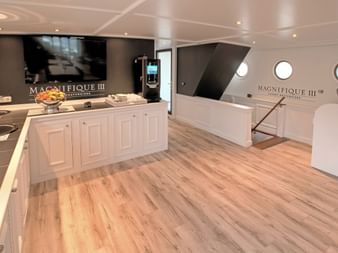 MS Magnifique Salon