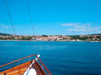 Ausblick vom Boot auf Krk