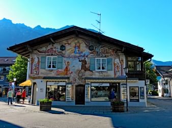House with Bavarian painting Garmisch