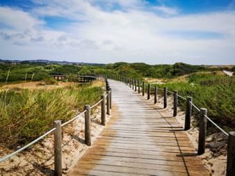 Bike path at the footbridge in Furadouro