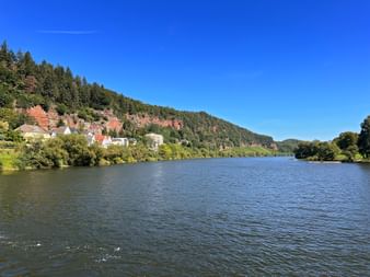 The red rocks on the Moselle