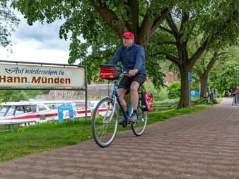 Biker on the Weser cycle path