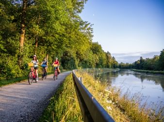 Isar riverside path