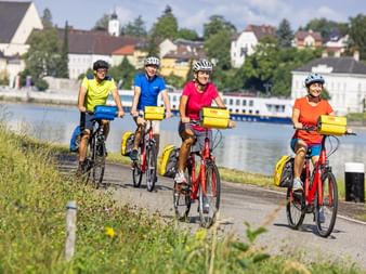 Radfahrer am Donauradweg