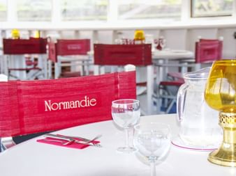 MS Normandie sundeck table details