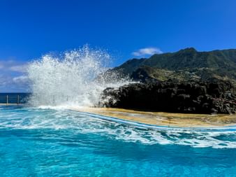 Waves in the natural pool