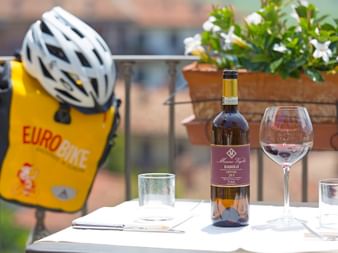 Pleasure break in Barolo