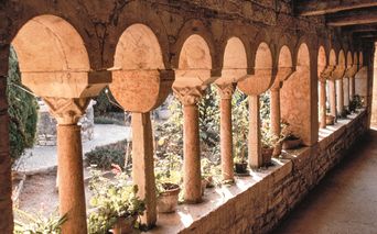 Ein Säulengang in Verona