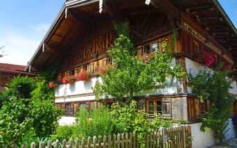 Typisches Bauernhaus in Bayern