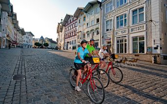 Cyclists in the centre of Bad Tölz