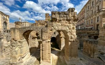Lecce Gothic arch