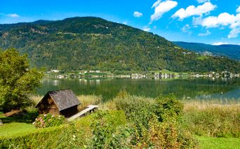 Hütte am Ossiacher See