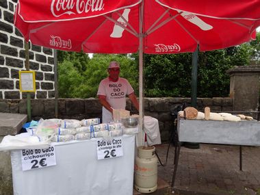 Bolo Do Caco - Imbissstand Madeira