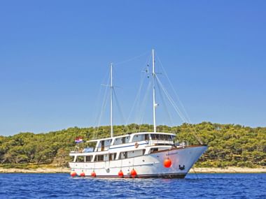 MS Azimut Aussenansicht