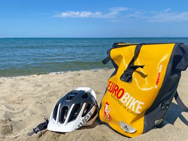 Eurobike saddlebag on the beach