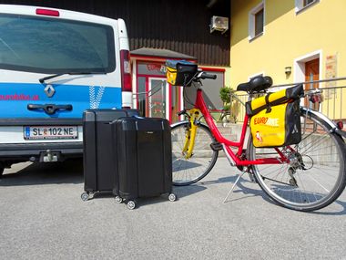 Eurobike bus for the luggage transfer with luggage and bike