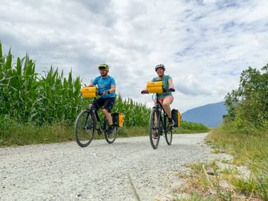 Aktivurlauber am Radweg in Sonnberg