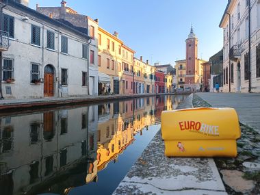 Eurobike handlebar bag in Comacchio