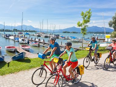 Radfahrer bei Gstadt am Chiemsee